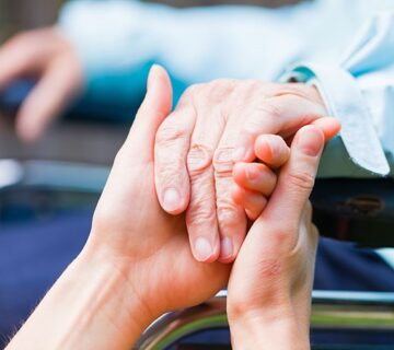 پرستار سالمند